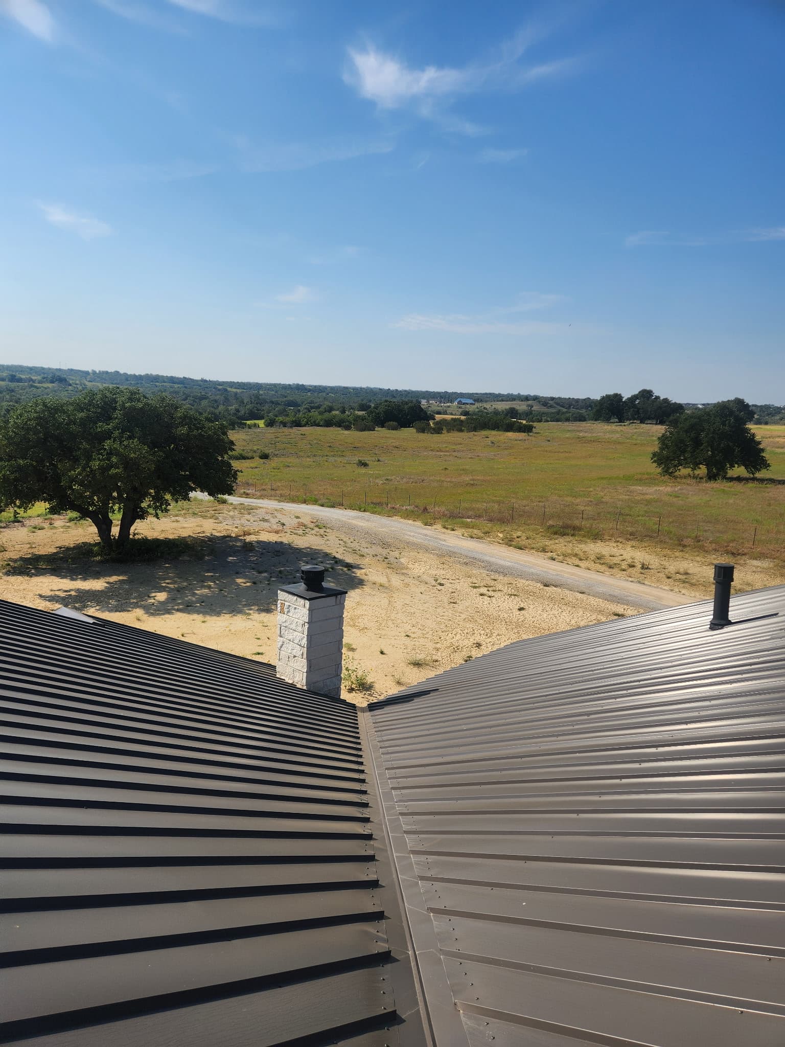 Moonman Contracting recent metal roof installation